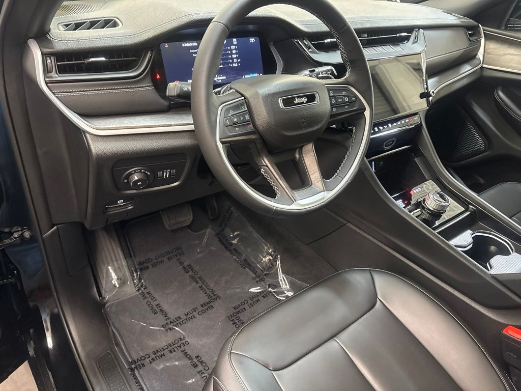 Thumbnail: 2026 Jeep Grand Cherokee - 2