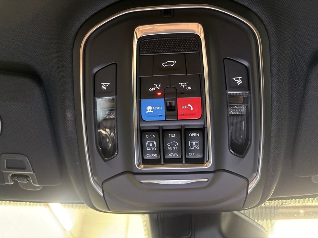 Thumbnail: 2026 Jeep Grand Cherokee - 29