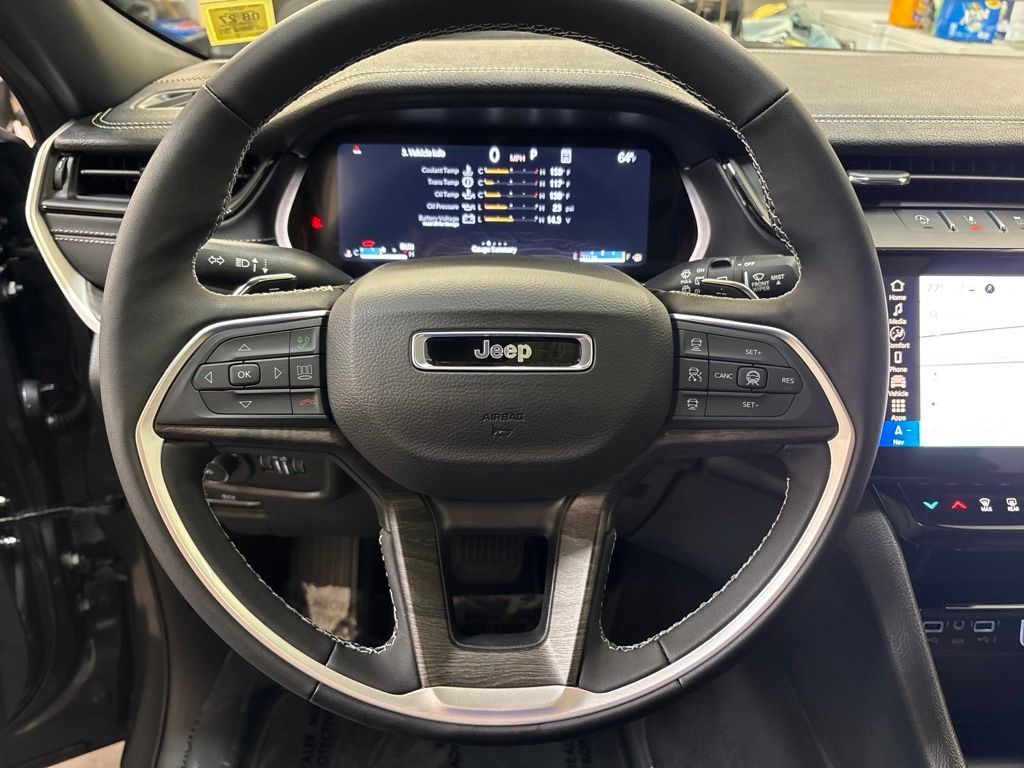 Thumbnail: 2026 Jeep Grand Cherokee - 8