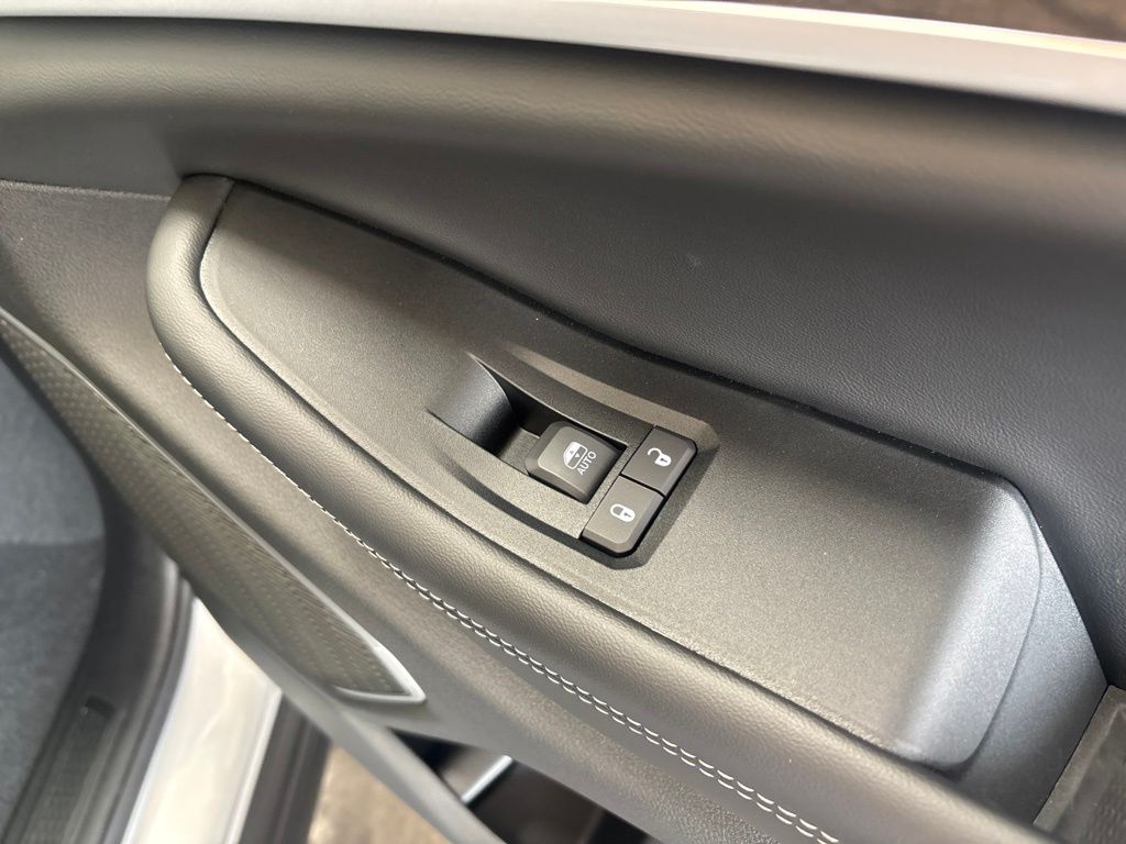 Thumbnail: 2026 Jeep Grand Cherokee - 6