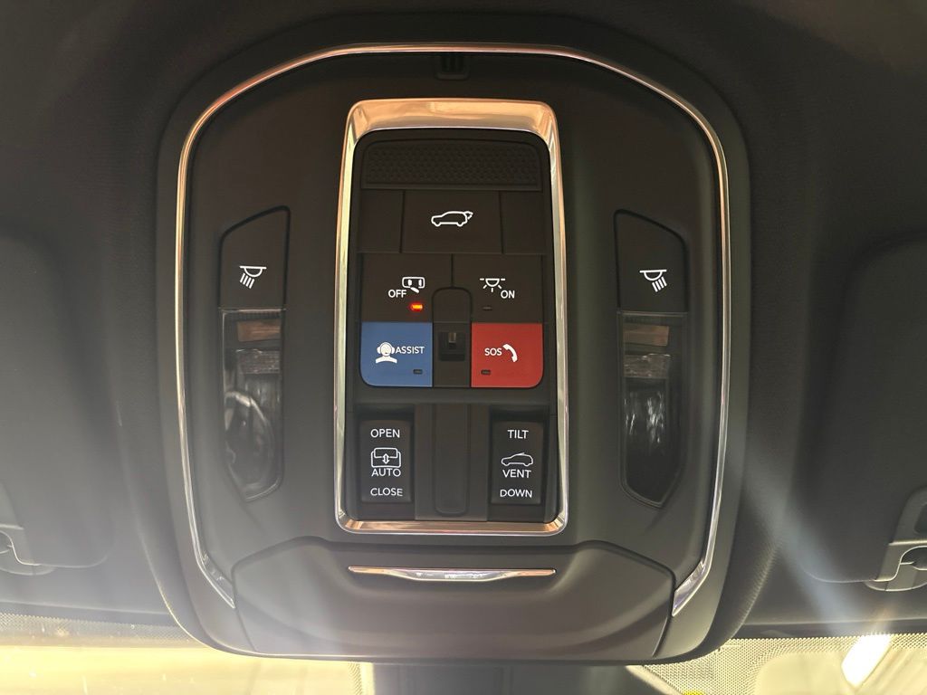 Thumbnail: 2026 Jeep Grand Cherokee L - 28