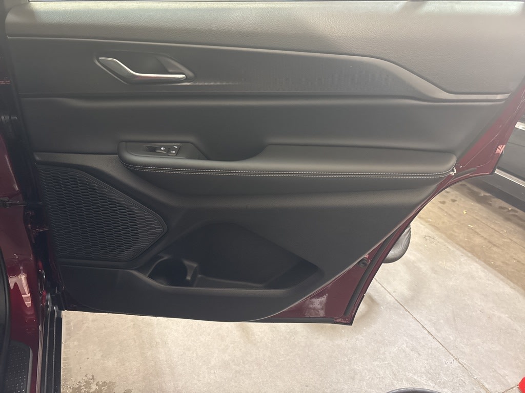 Thumbnail: 2025 Jeep Grand Cherokee L - 35