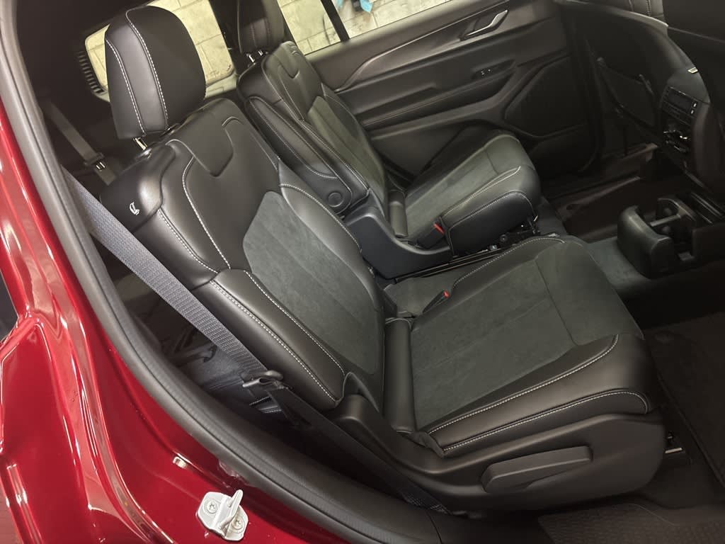 Thumbnail: 2025 Jeep Grand Cherokee L - 9