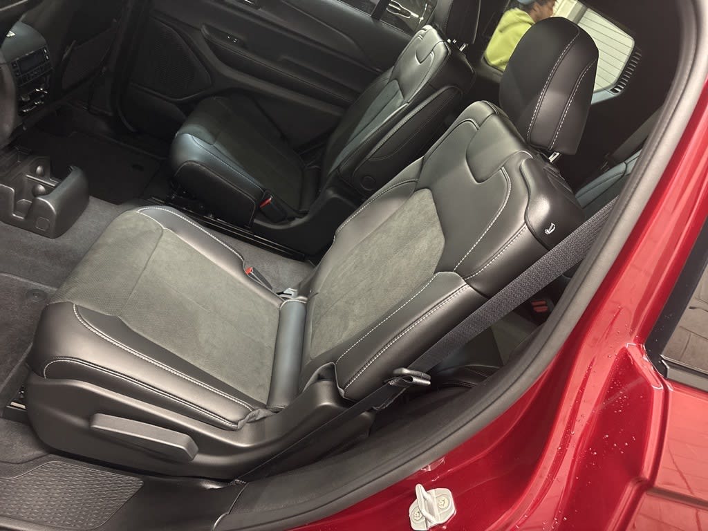 Thumbnail: 2025 Jeep Grand Cherokee L - 29