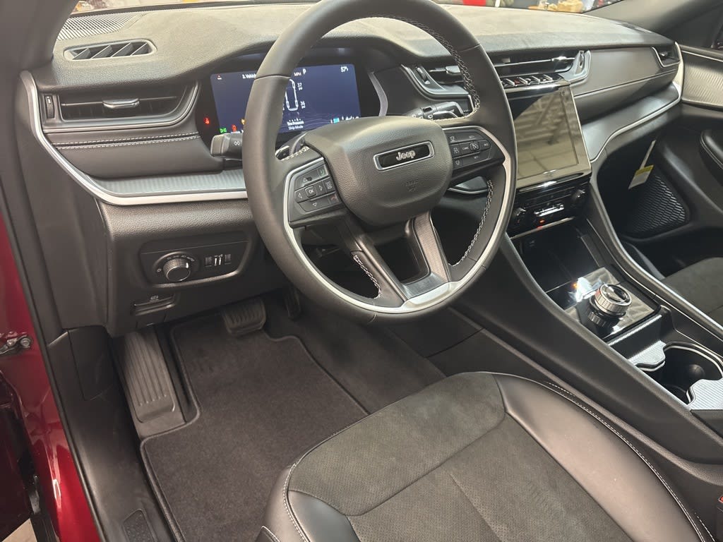 Thumbnail: 2025 Jeep Grand Cherokee L - 2