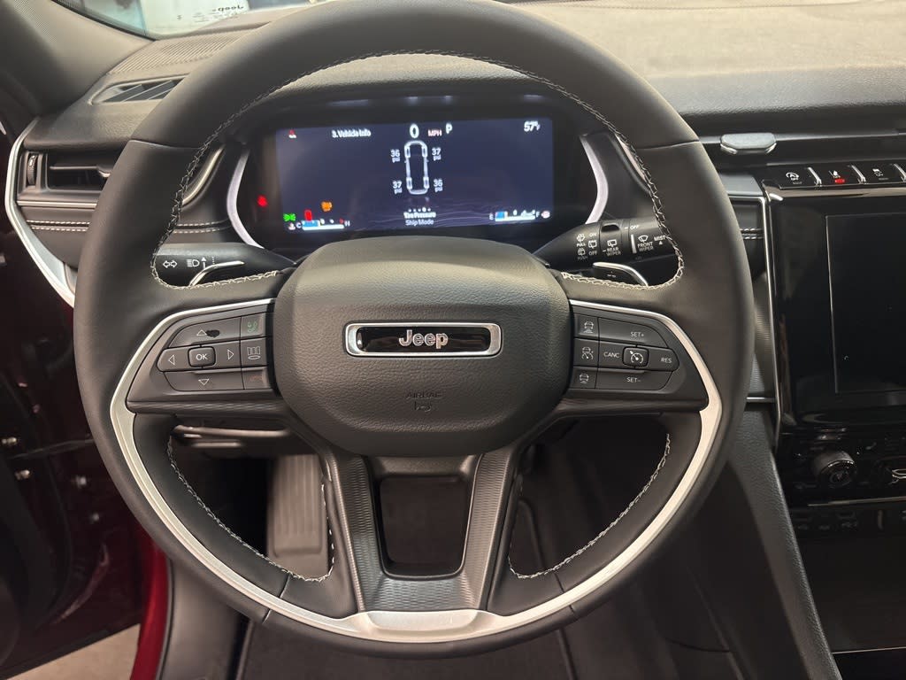 Thumbnail: 2025 Jeep Grand Cherokee L - 8