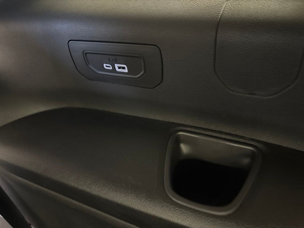 Thumbnail: 2026 Jeep Grand Cherokee L - 33