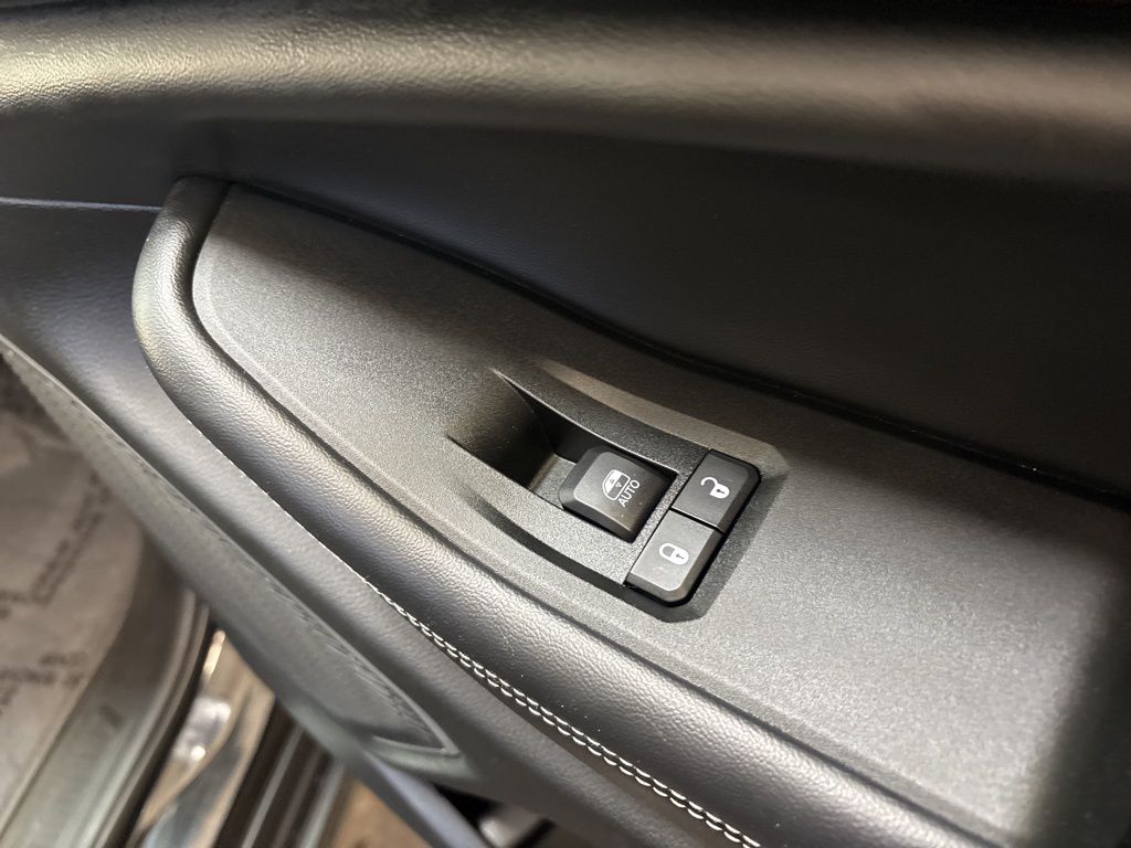 Thumbnail: 2021 Jeep Grand Cherokee L - 6