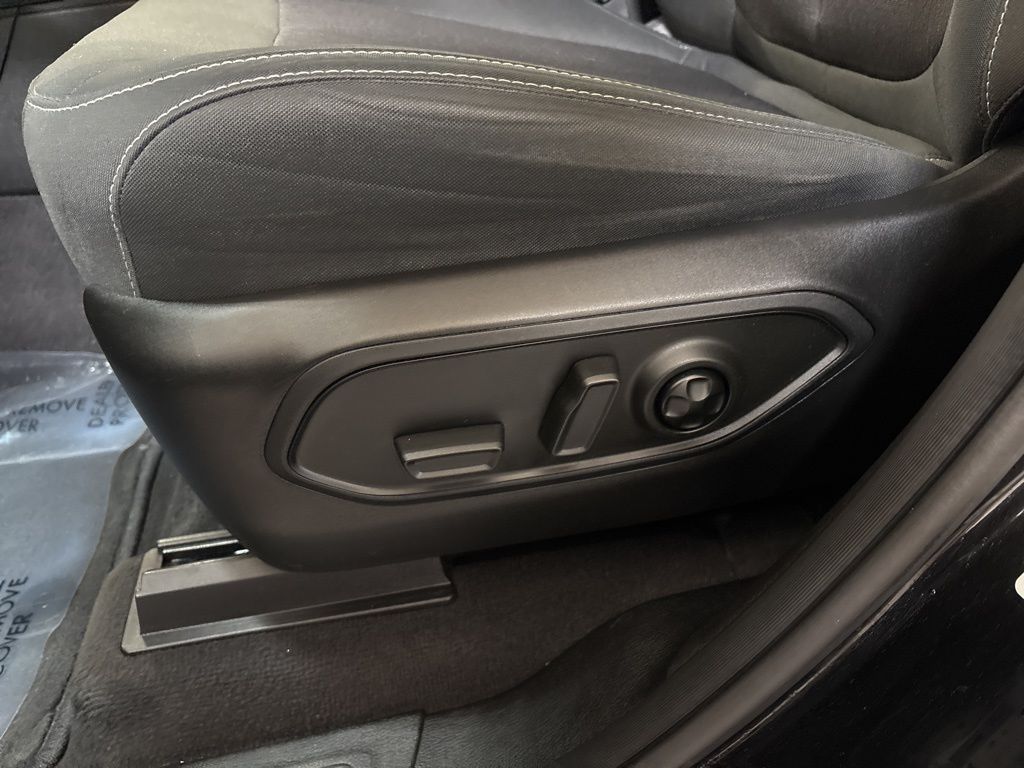 Thumbnail: 2021 Jeep Grand Cherokee L - 25