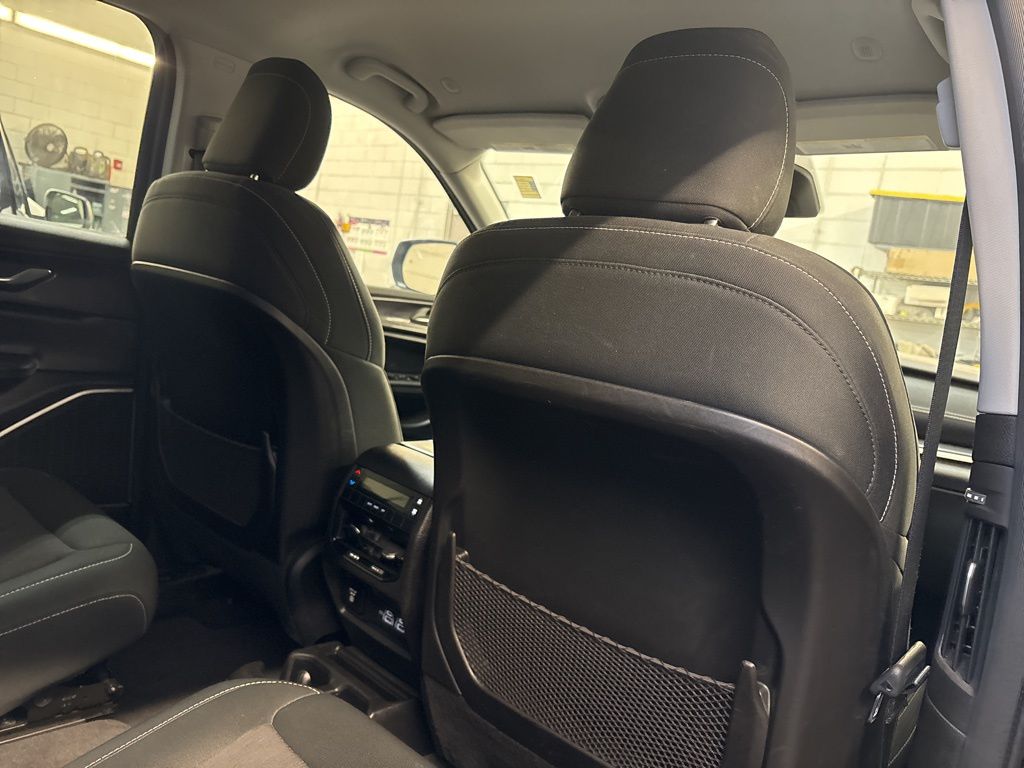 Thumbnail: 2021 Jeep Grand Cherokee L - 41