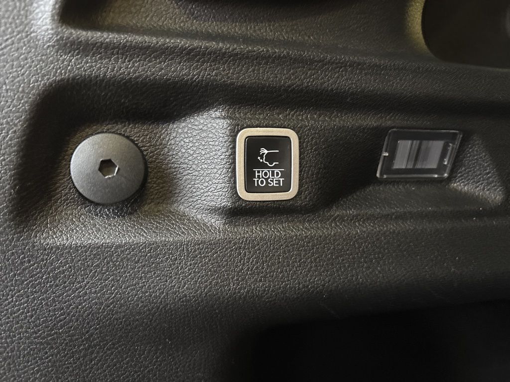 Thumbnail: 2021 Jeep Grand Cherokee L - 35