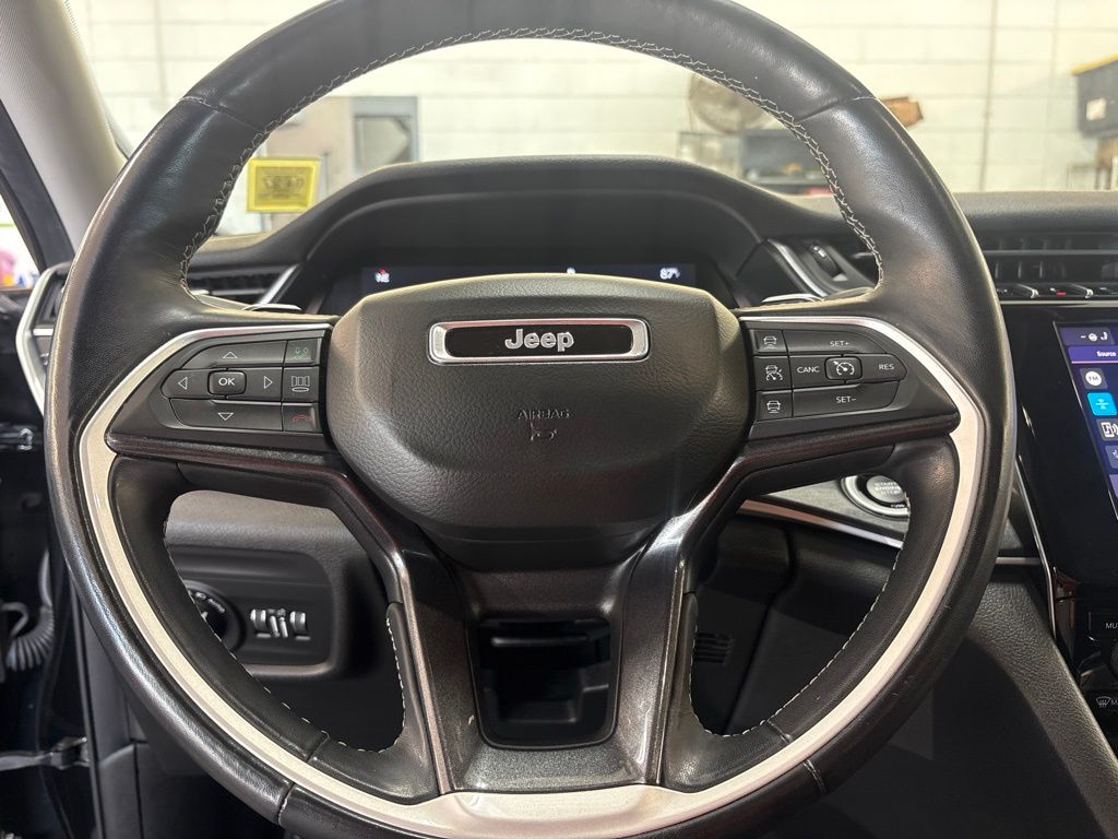 Thumbnail: 2021 Jeep Grand Cherokee L - 8