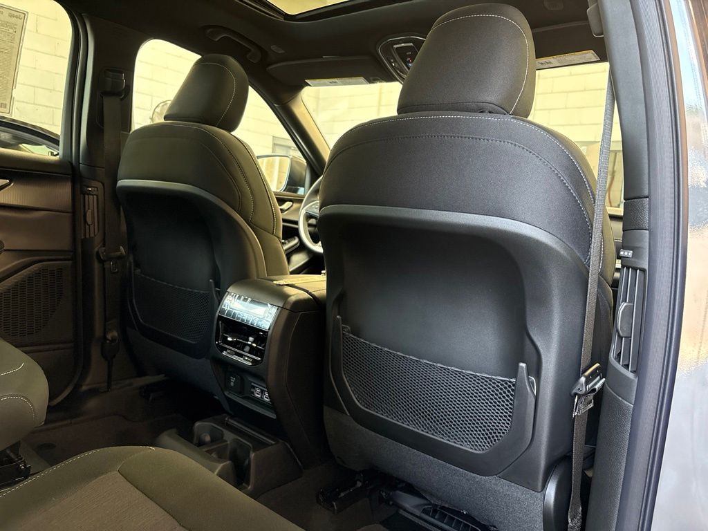 Thumbnail: 2026 Jeep Grand Cherokee L - 43