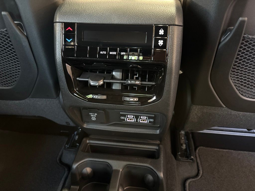 Thumbnail: 2026 Jeep Grand Cherokee L - 44