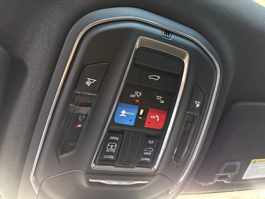Thumbnail: 2026 Jeep Grand Cherokee L - 33