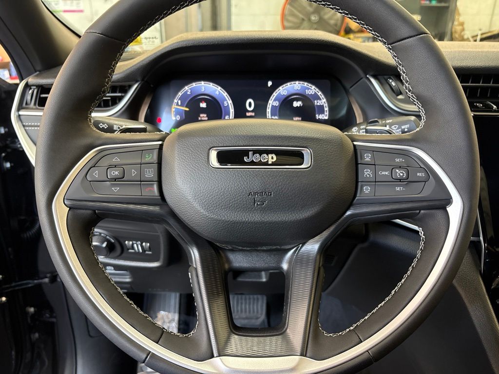 Thumbnail: 2026 Jeep Grand Cherokee L - 8