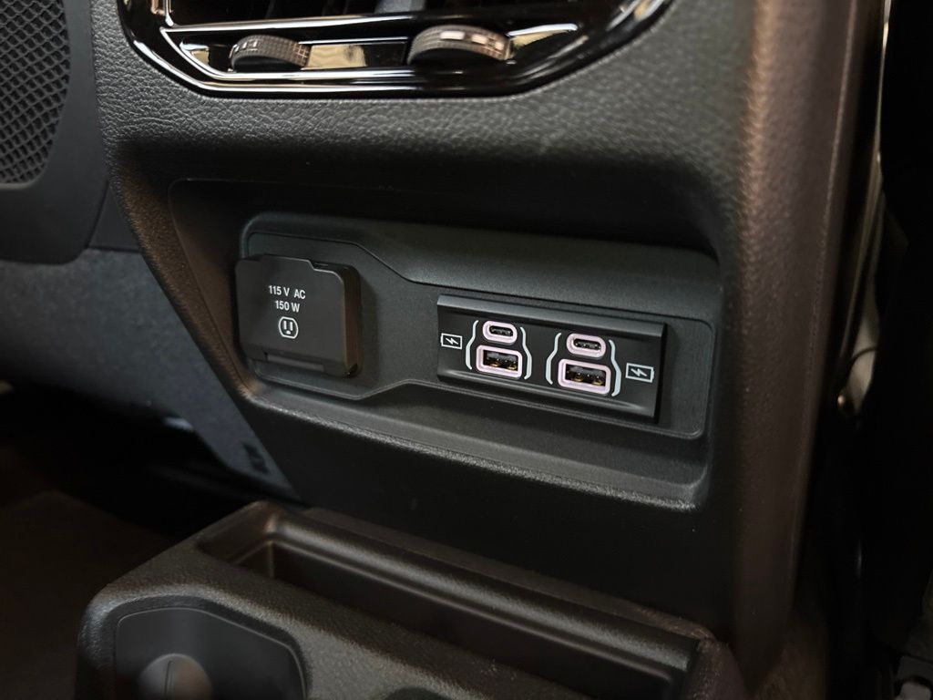 Thumbnail: 2026 Jeep Grand Cherokee L - 45