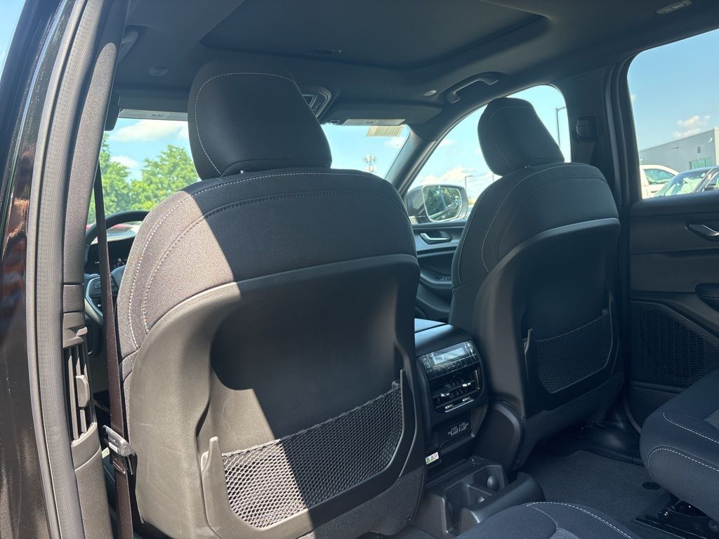 Thumbnail: 2025 Jeep Grand Cherokee L - 10