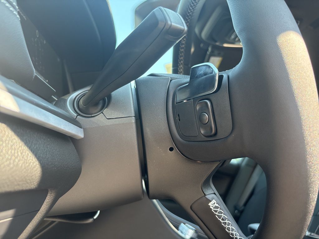 Thumbnail: 2025 Jeep Grand Cherokee L - 21