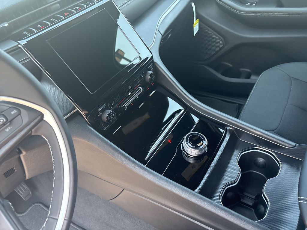 Thumbnail: 2025 Jeep Grand Cherokee L - 13