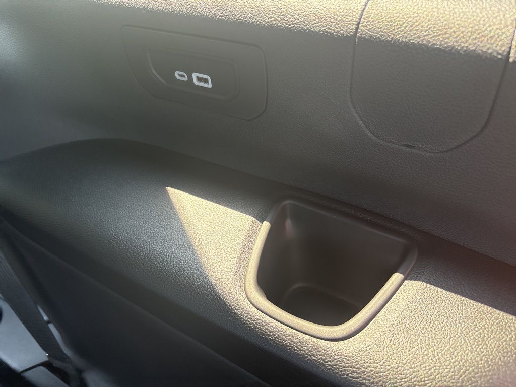 Thumbnail: 2025 Jeep Grand Cherokee L - 29