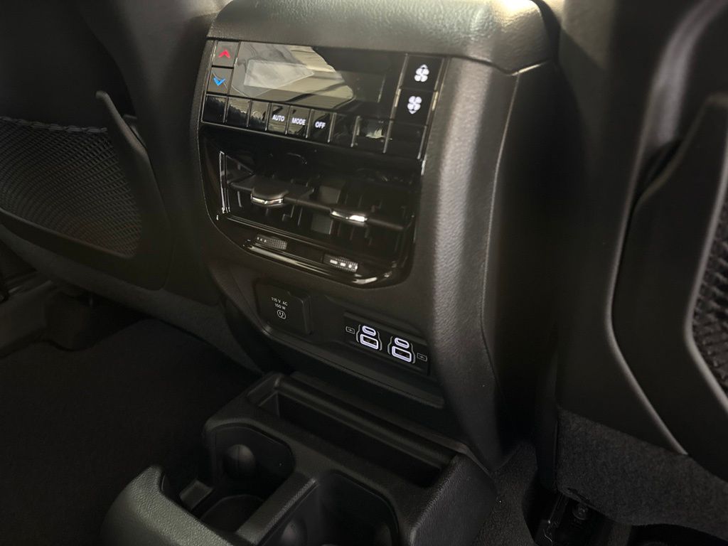 Thumbnail: 2026 Jeep Grand Cherokee L - 43