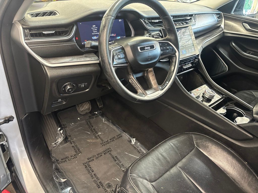 Thumbnail: 2021 Jeep Grand Cherokee L - 2