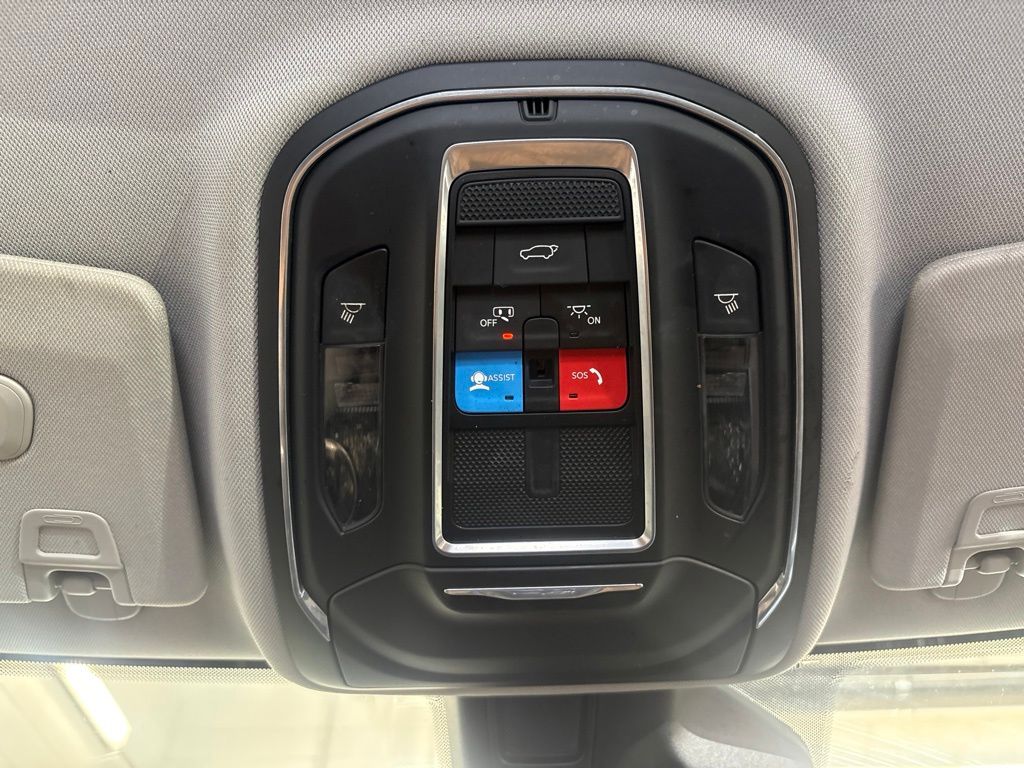 Thumbnail: 2021 Jeep Grand Cherokee L - 31