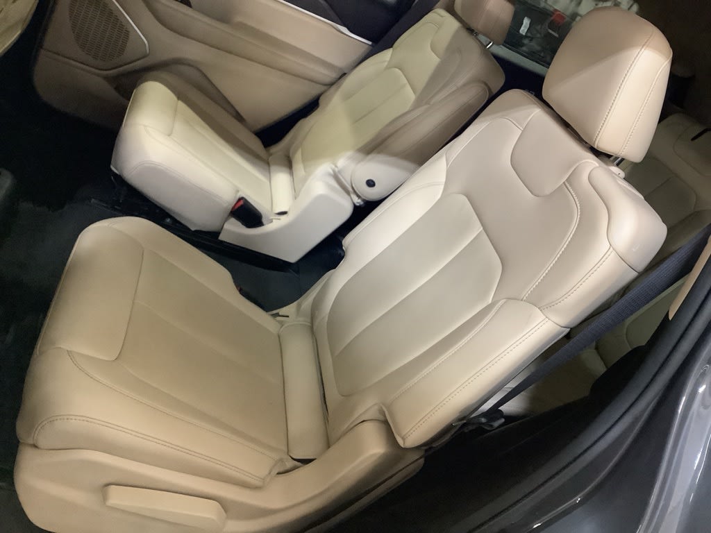 2022 Jeep Grand Cherokee L Limited Edition 17