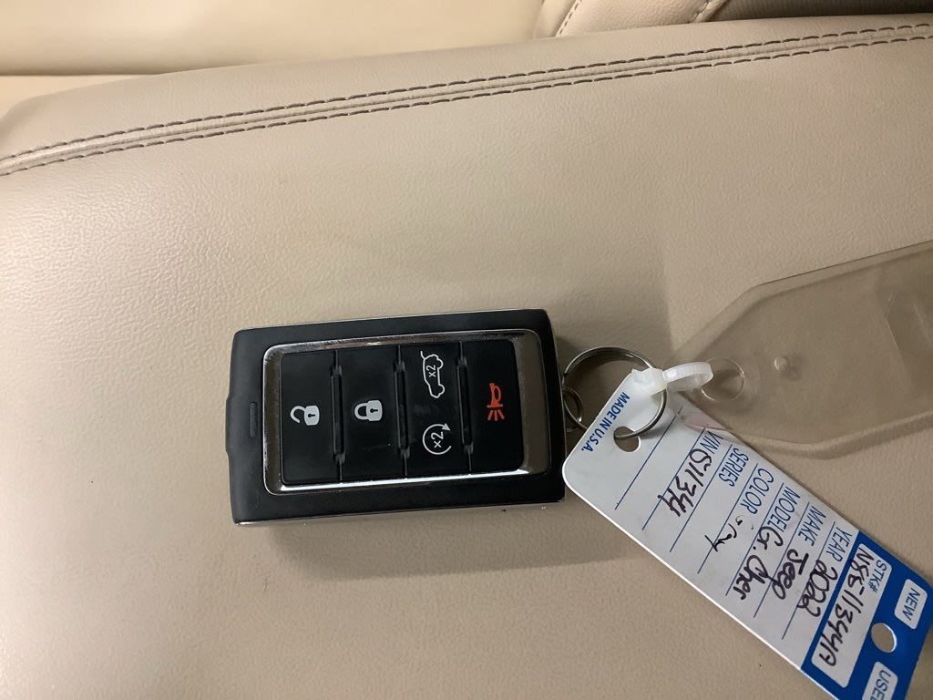 2022 Jeep Grand Cherokee L Limited Edition 32