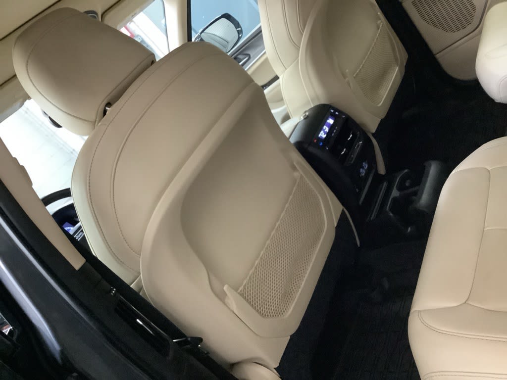 2022 Jeep Grand Cherokee L Limited Edition 10