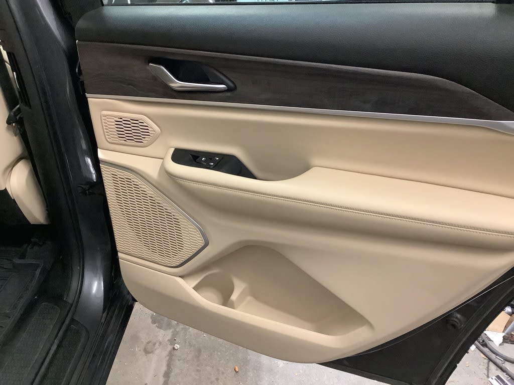 2022 Jeep Grand Cherokee L Limited Edition 38