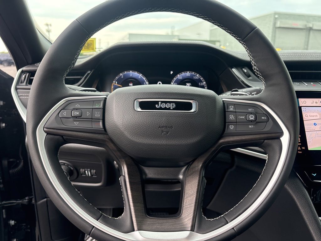 Thumbnail: 2026 Jeep Grand Cherokee L - 9