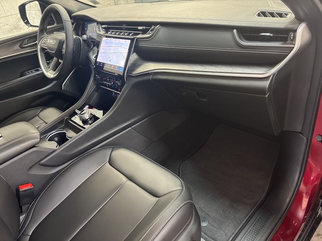 Thumbnail: 2024 Jeep Grand Cherokee - 44