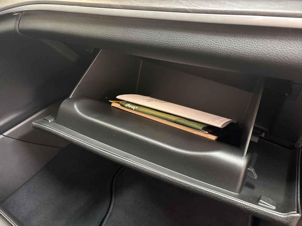 Thumbnail: 2024 Jeep Grand Cherokee - 45