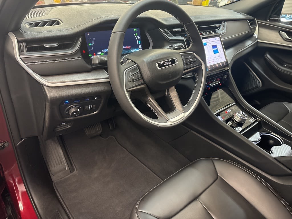 Thumbnail: 2024 Jeep Grand Cherokee - 2