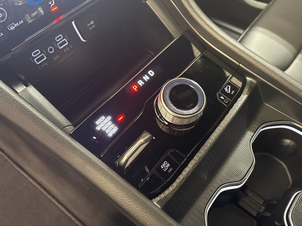 Thumbnail: 2024 Jeep Grand Cherokee - 30