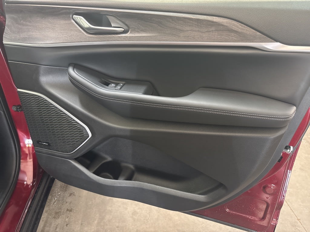 Thumbnail: 2024 Jeep Grand Cherokee - 42