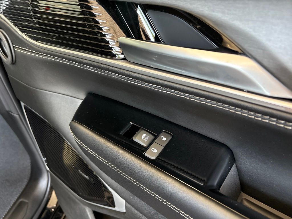 Thumbnail: 2026 Jeep Grand Wagoneer - 52