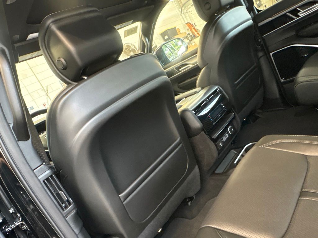 Thumbnail: 2026 Jeep Grand Wagoneer - 11