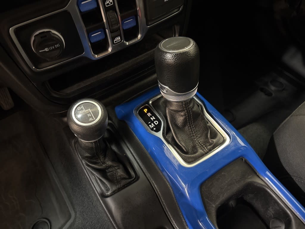 Thumbnail: 2023 Jeep Gladiator - 15