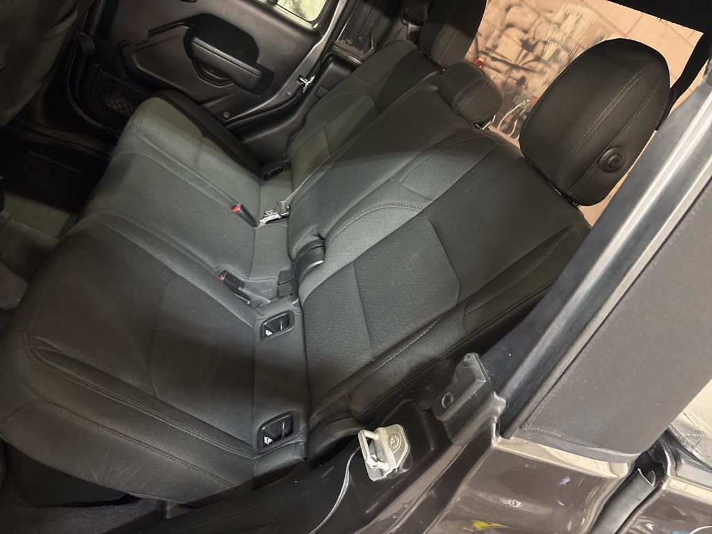 Thumbnail: 2023 Jeep Gladiator - 30