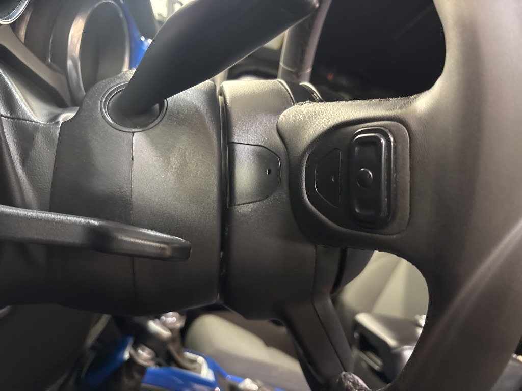 Thumbnail: 2023 Jeep Gladiator - 25