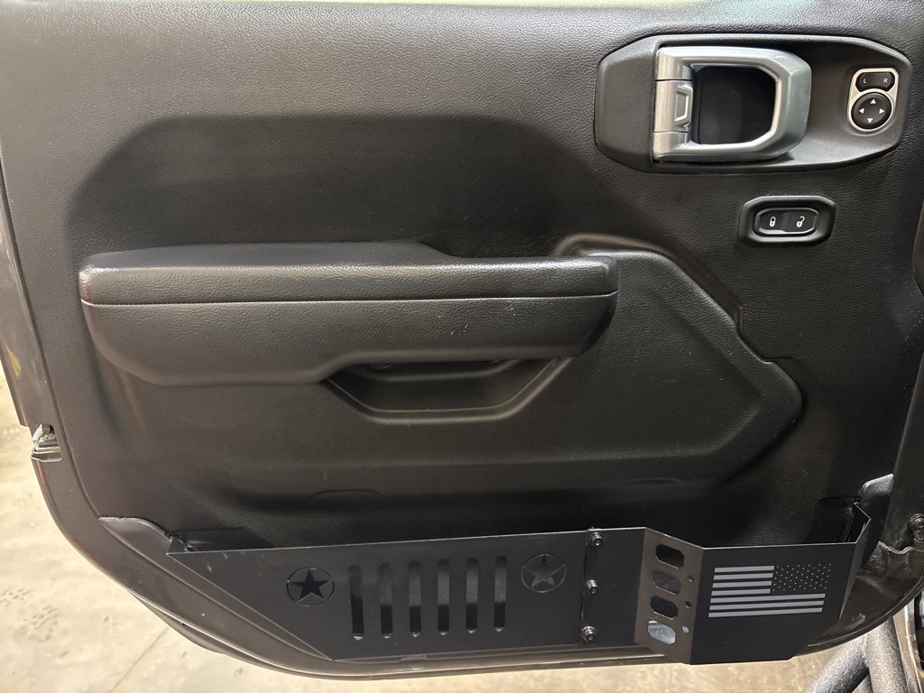 Thumbnail: 2023 Jeep Gladiator - 22