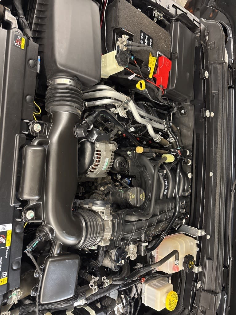 Thumbnail: 2023 Jeep Gladiator - 7