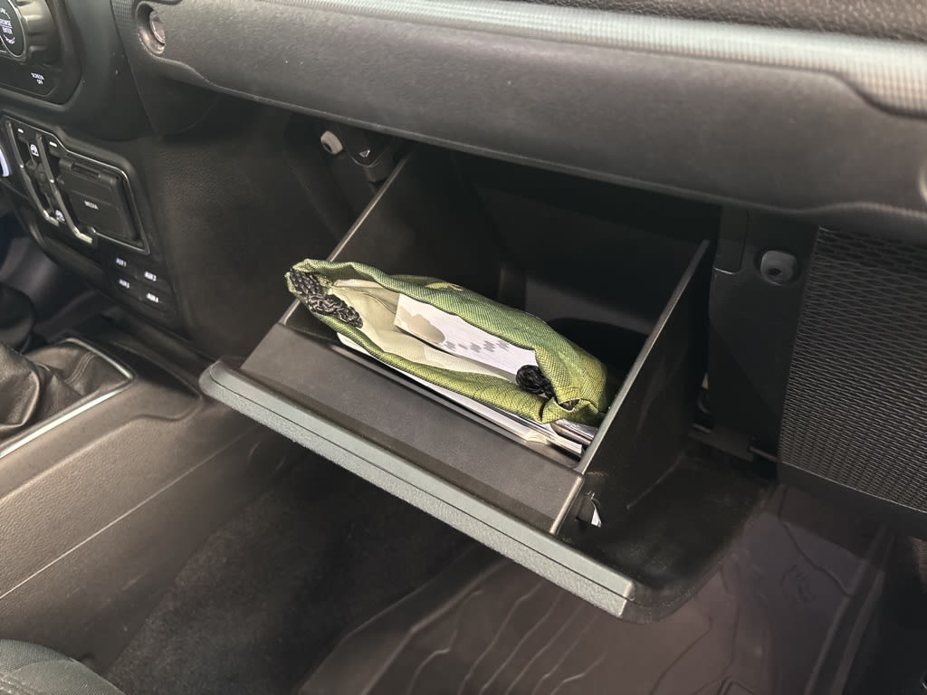 Thumbnail: 2022 Jeep Gladiator - 40