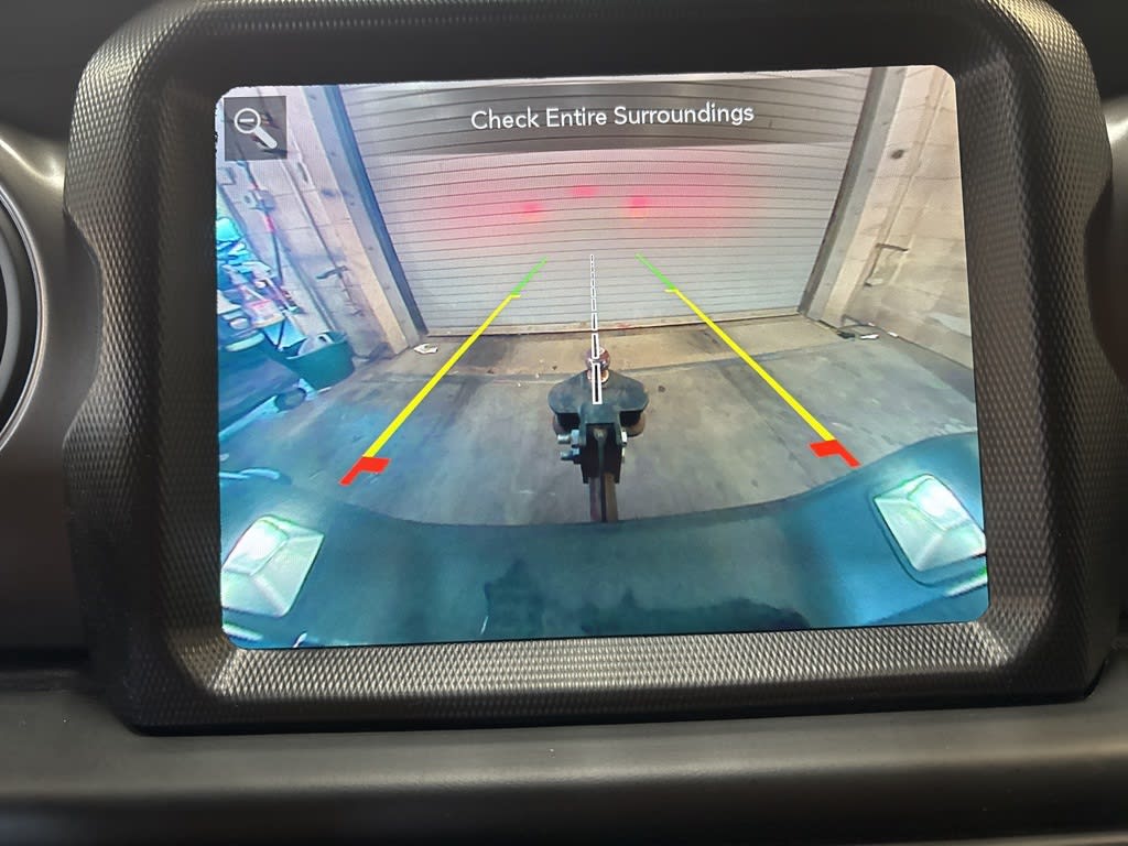 Thumbnail: 2022 Jeep Gladiator - 24