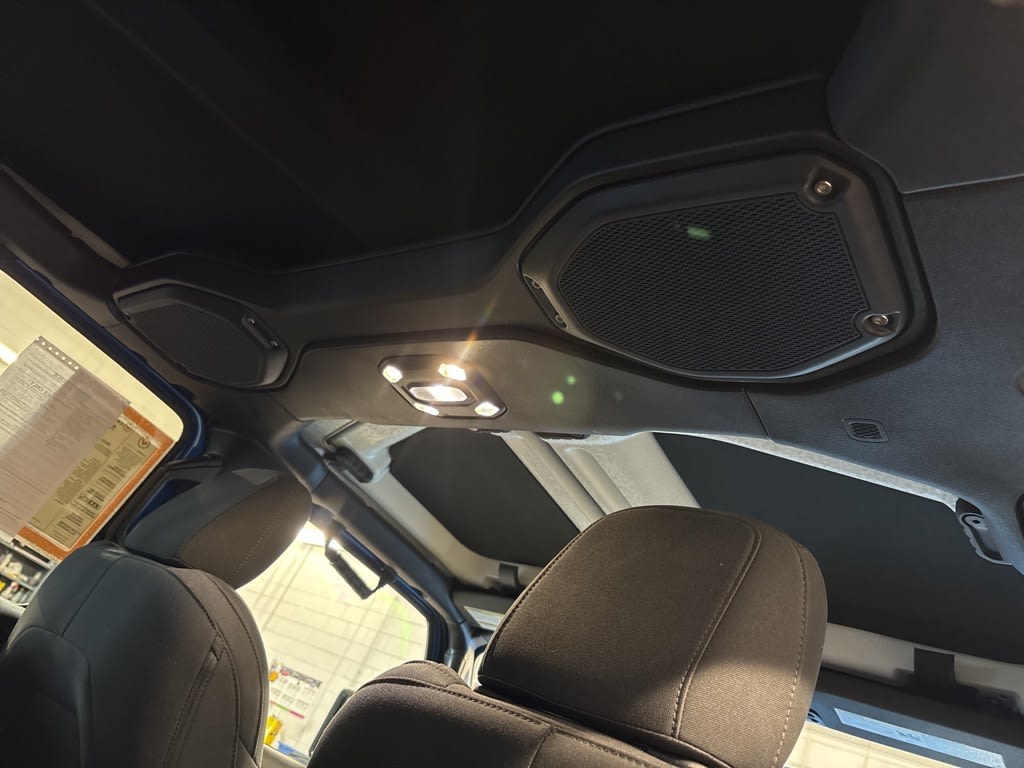 Thumbnail: 2022 Jeep Gladiator - 36