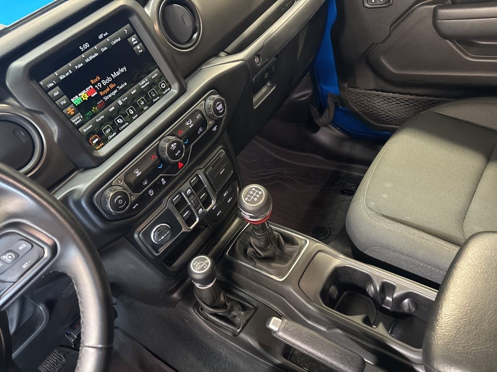 Thumbnail: 2022 Jeep Gladiator - 15