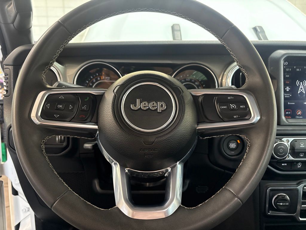 Thumbnail: 2023 Jeep Gladiator - 8